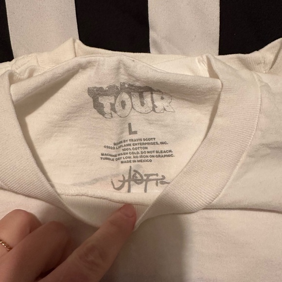 Travis Scott Circus Maximus Tee & Travis Scott Hat Bundle - Picture 4 of 4